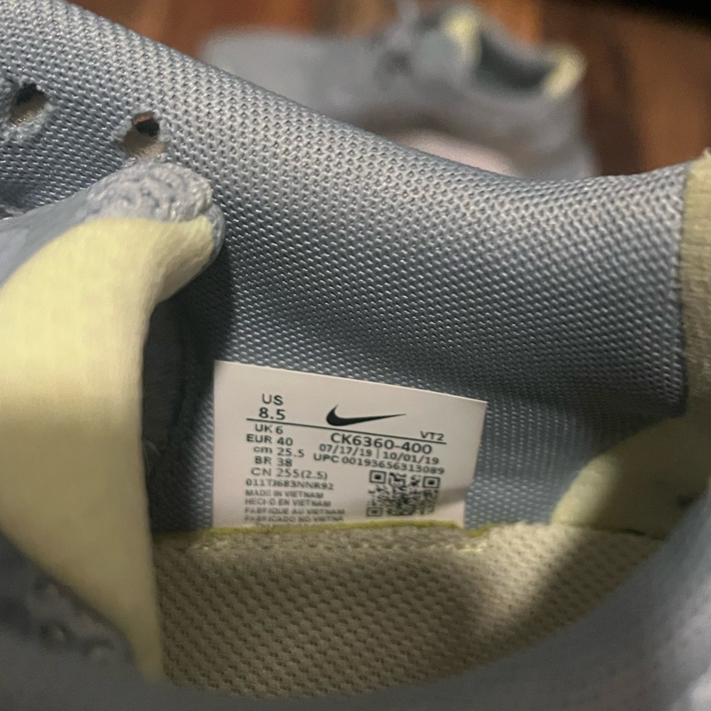 EUC Women's Nike Renew Blue & Gray Running Shoes - Picture 7 of 8